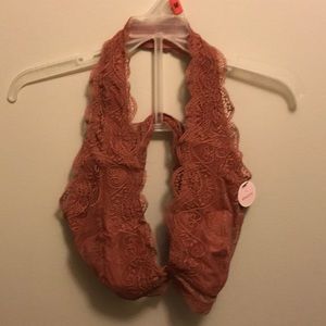 Large lace dusty rose bralette never worn with tag